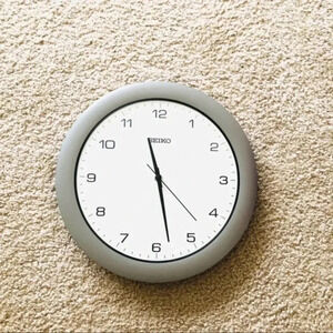 Seiko brand -wall clock -12” diameter/silv…